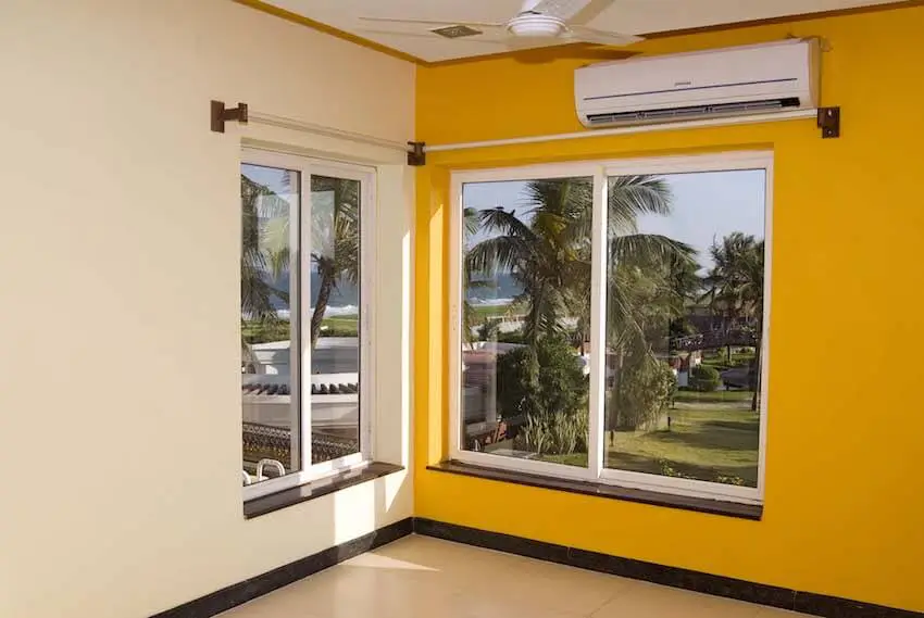 Sliding Windows, Pristine White